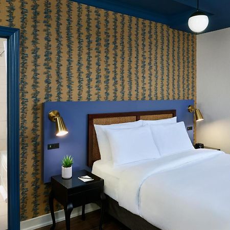 Hotel Victoria Toronto Bagian luar foto