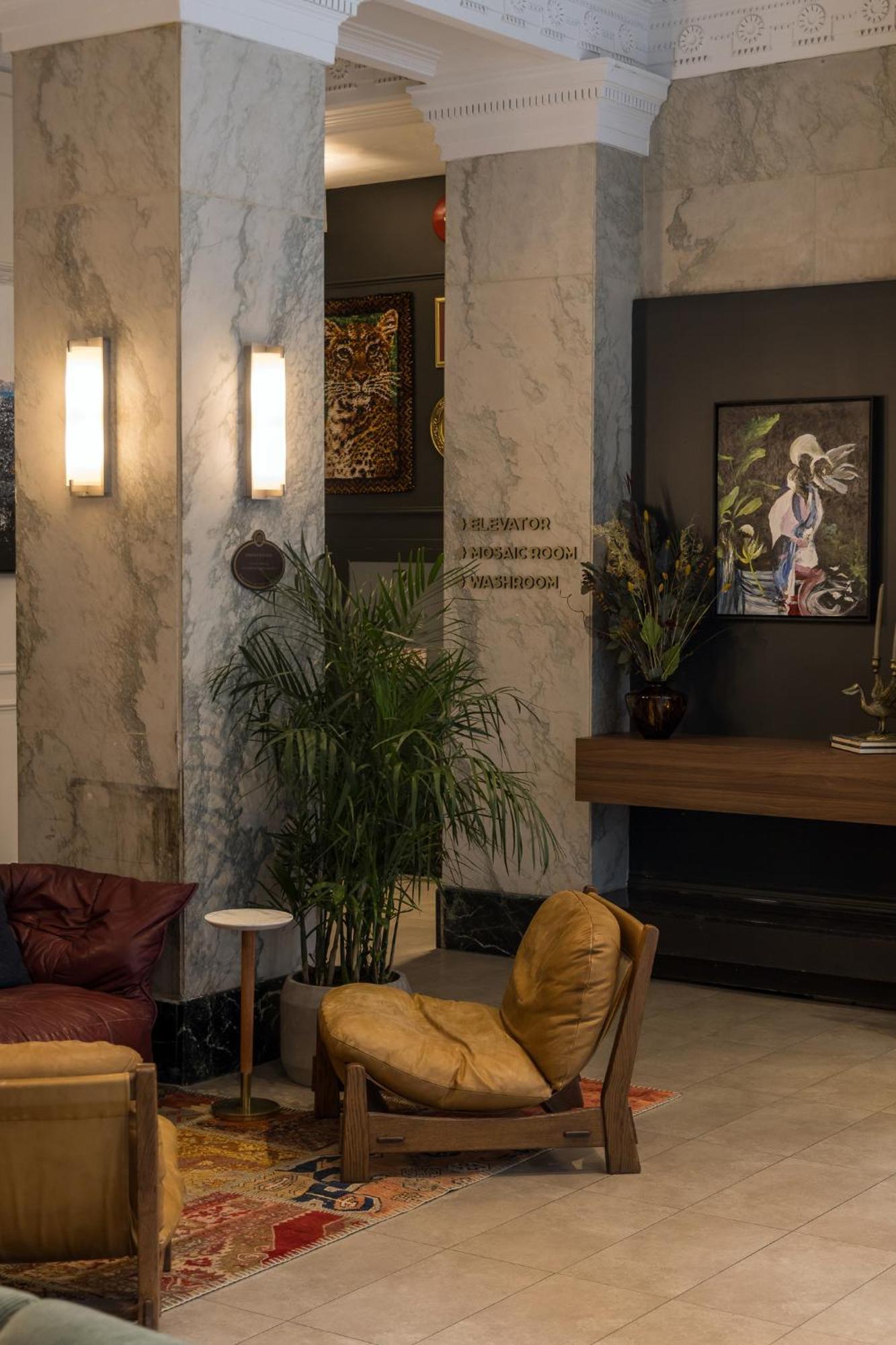 Hotel Victoria Toronto Bagian luar foto