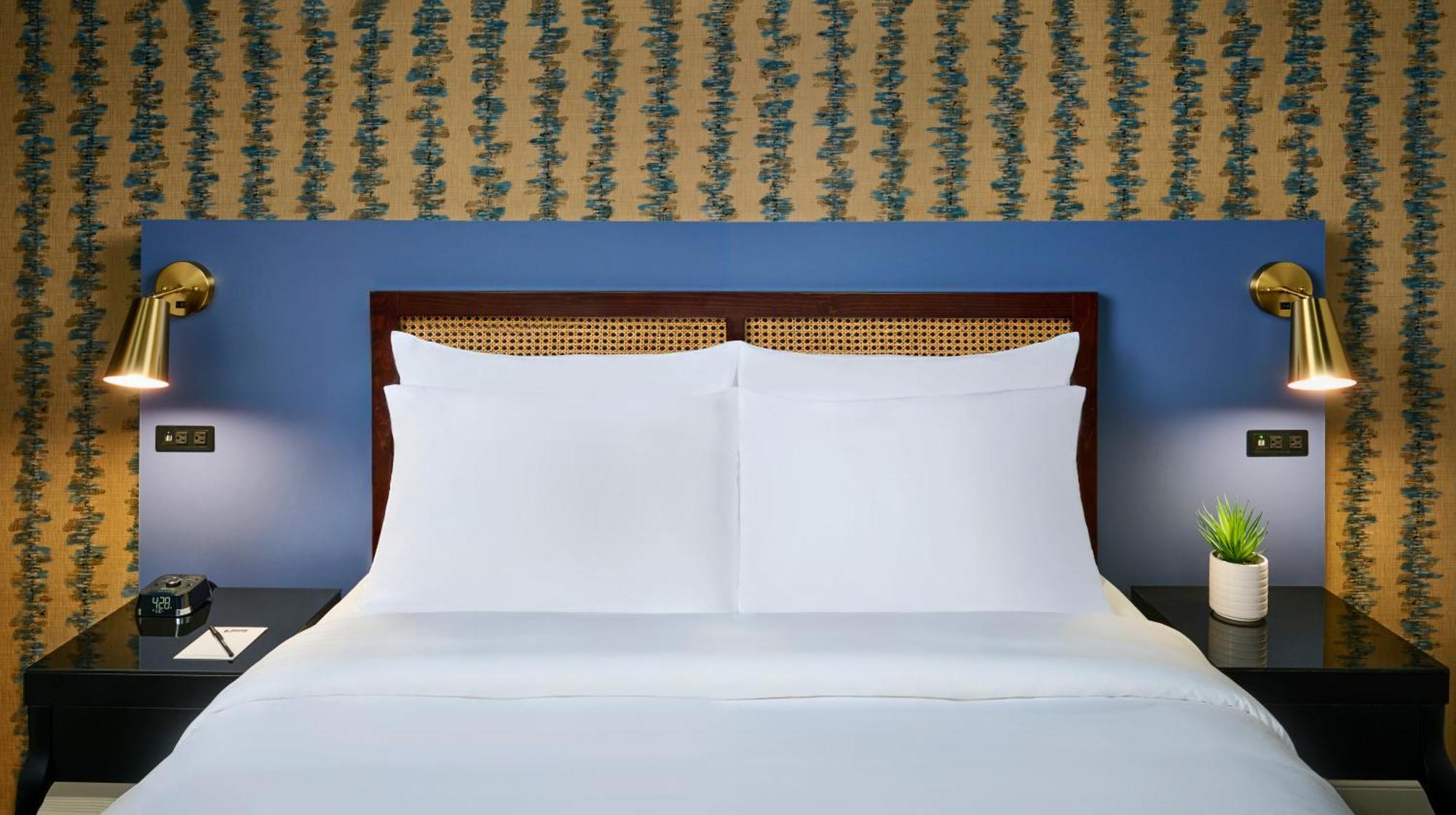 Hotel Victoria Toronto Bagian luar foto